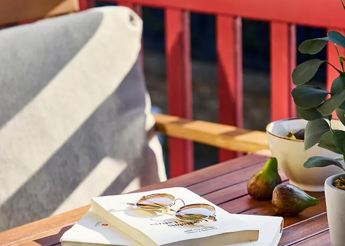 Les Voiles De Mazy, Rue Calme A Sens Unique *